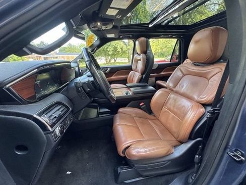 Used 2020 Lincoln Navigator L Reserve w/ Luxury Package AWD/4WD image 39
