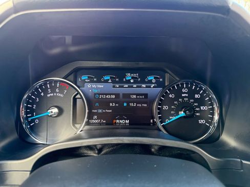 Used 2018 Ford Expedition XLT w/ Equipment Group 202A image 22