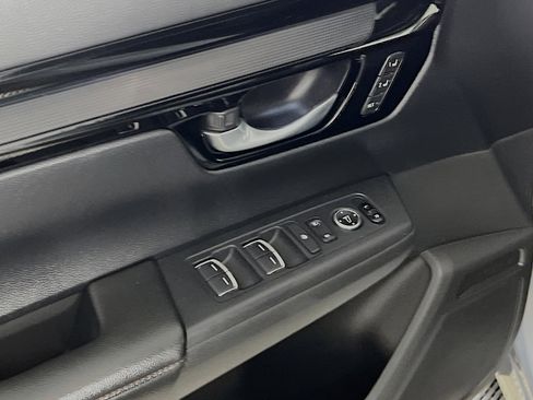 Used 2023 Honda CR-V Sport Touring image 17