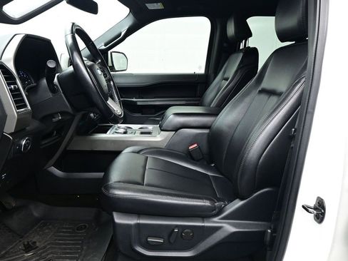 Used 2021 Ford Expedition XLT image 14