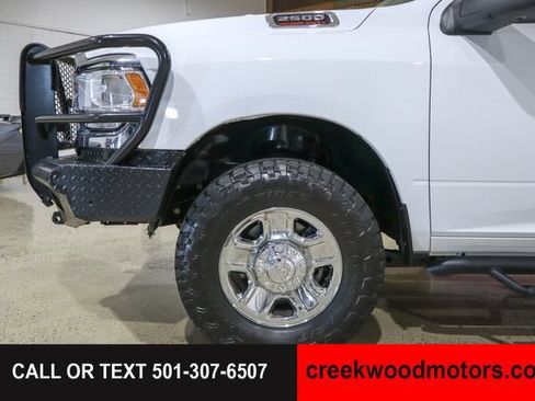 Used 2024 RAM 2500 Tradesman w/ Chrome Appearance Group AWD/4WD image 54