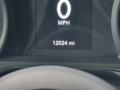 Certified 2024 Jeep Wrangler Sport S image 36