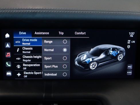 Used 2024 Porsche Taycan GTS image 20