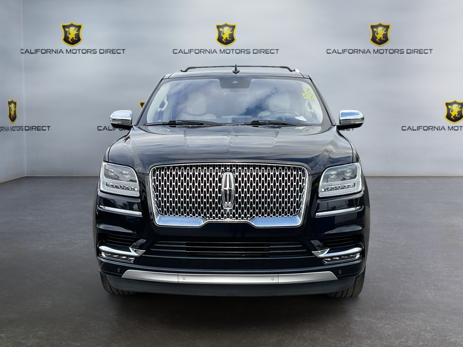 Used 2019 Lincoln Navigator Black Label w/ Cargo Package AWD/4WD image 2