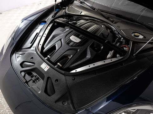 Used 2021 Porsche Panamera image 55
