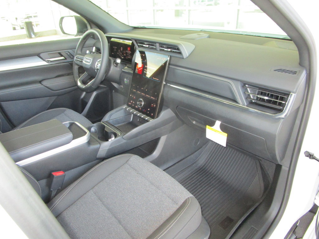 New 2027 GMC Terrain Elevation w/ LPO, Floor Liner Package FWD image 19