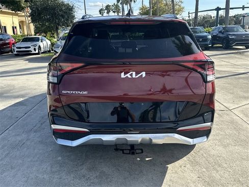 Certified 2025 Kia Sportage SX image 7