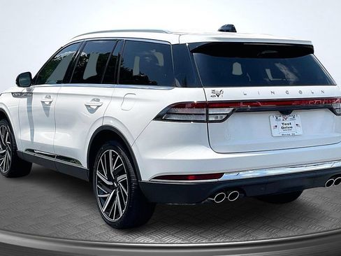 Used 2025 Lincoln Aviator Reserve w/ Equipment Group 201A AWD/4WD image 5