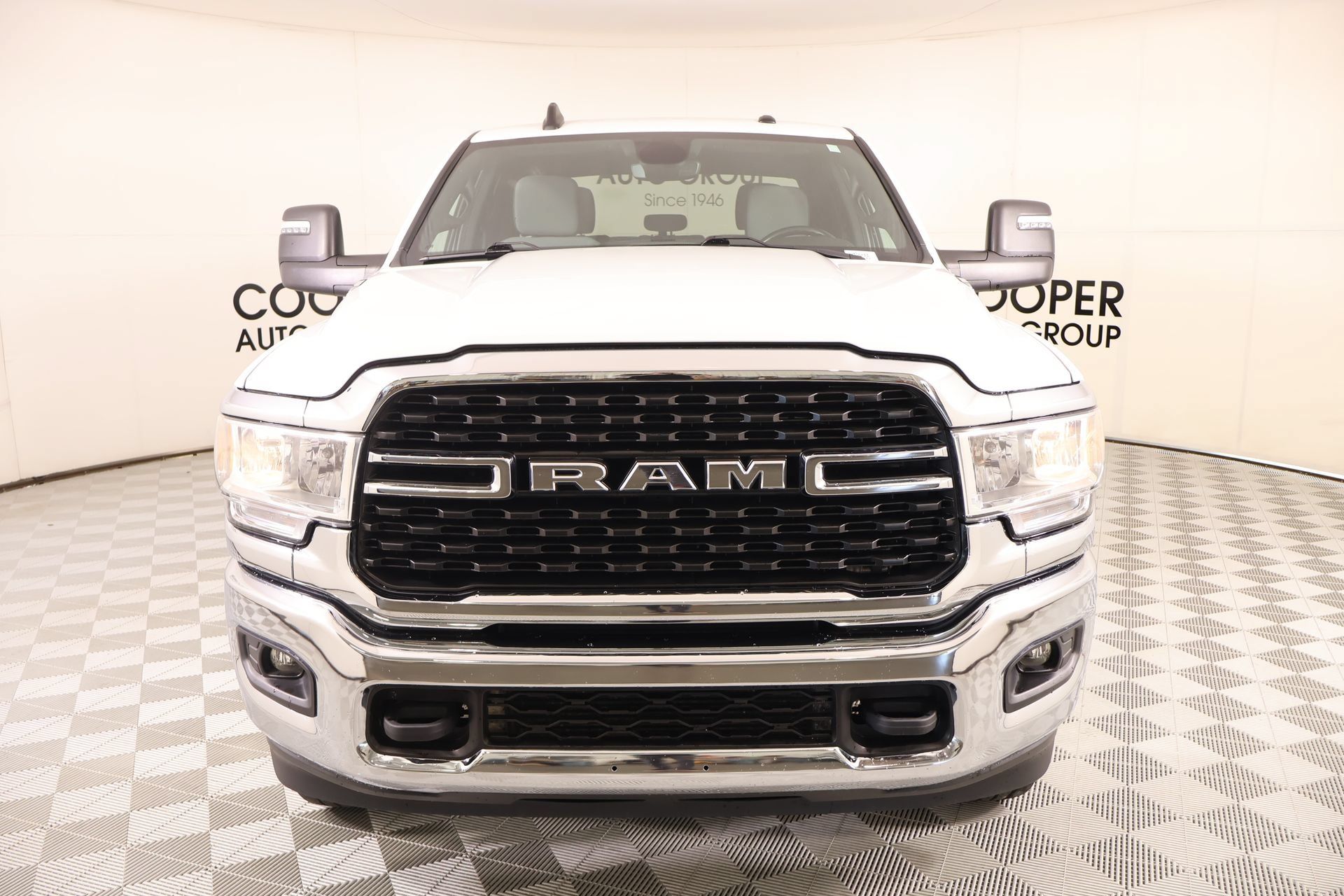 Used 2024 RAM 3500 Big Horn AWD/4WD image 8