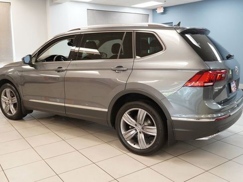 Used 2021 Volkswagen Tiguan SEL w/ 3rd Row Seat Package AWD/4WD image 8