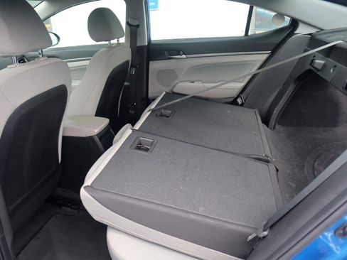 Used 2018 Hyundai Elantra SEL FWD image 40