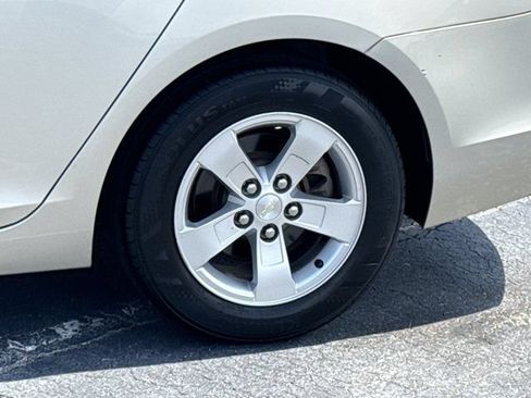 Used 2015 Chevrolet Malibu LS FWD image 5