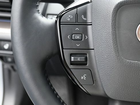 Used 2024 Toyota Prius XLE image 16