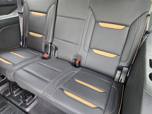 Used 2024 GMC Yukon AT4 w/ Technology Package AWD/4WD image 30