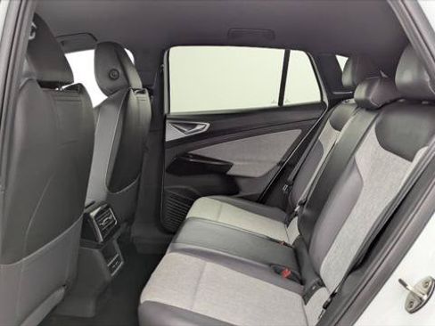 Used 2023 Volkswagen ID.4 Pro RWD image 17