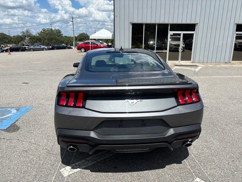 Used 2025 Ford Mustang Premium RWD image 8