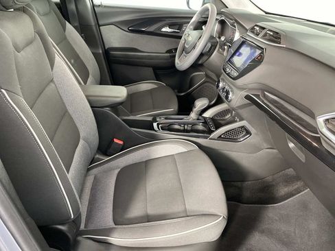 Used 2023 Chevrolet TrailBlazer LT w/ Convenience Package AWD/4WD image 12