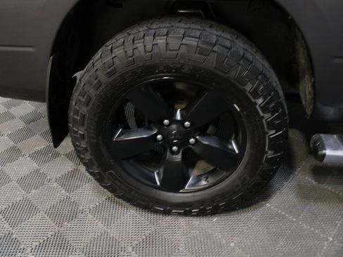 Used 2019 RAM 1500 Express w/ Express Value Package image 23