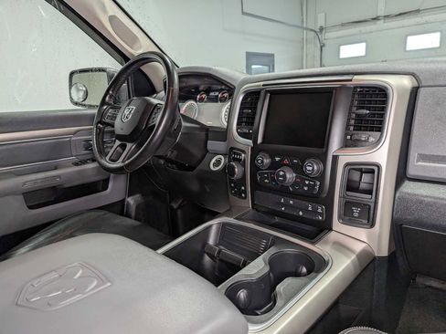 Used 2017 RAM 1500 Big Horn AWD/4WD image 42