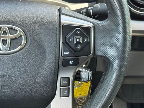 Used 2021 Toyota Tacoma SR5 RWD image 31