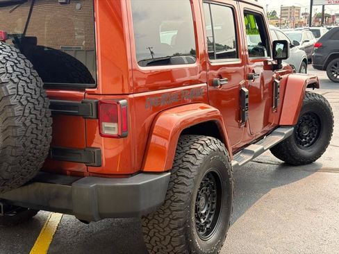 Used 2014 Jeep Wrangler Unlimited Sahara w/ Dual Top Group AWD/4WD image 45