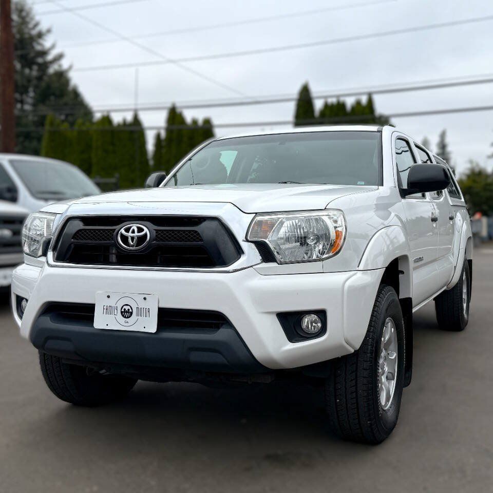 Used 2012 Toyota Tacoma 4x4 Double Cab w/ SR5 Pkg image 2