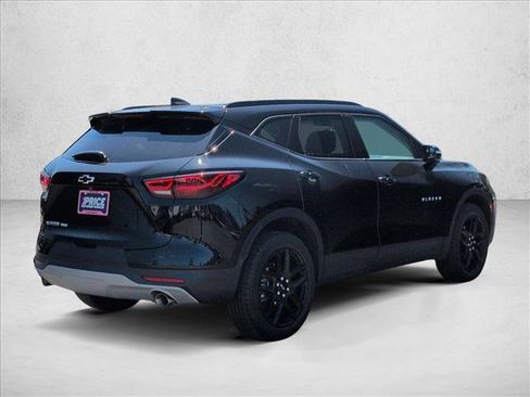Used 2023 Chevrolet Blazer LT AWD/4WD image 5