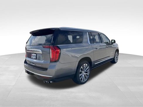 Used 2021 GMC Yukon XL Denali w/ Denali Ultimate Package AWD/4WD image 17