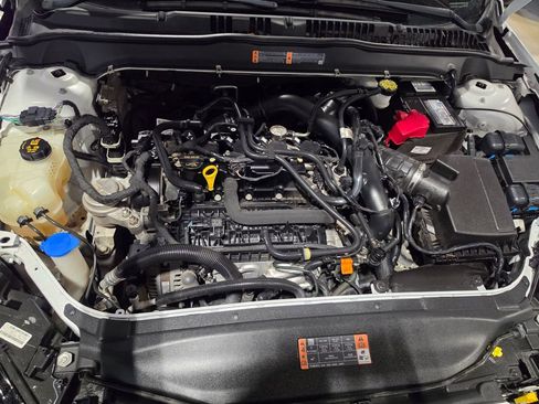 Used 2020 Ford Fusion SEL FWD image 9