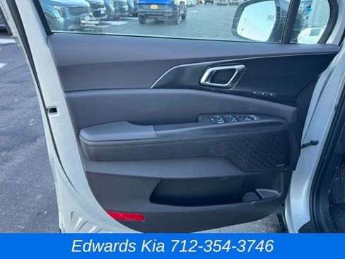 New 2026 Kia Carnival SX Prestige FWD image 22