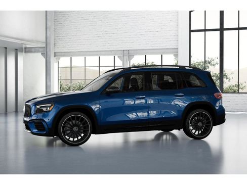 New 2025 Mercedes-Benz GLB 35 AMG 4MATIC image 36