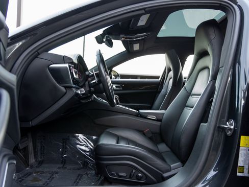 Certified 2023 Porsche Panamera image 25