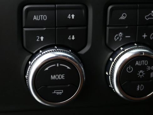 Used 2024 GMC Sierra 2500 Denali Ultimate image 28