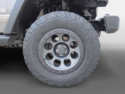 Used 2017 Jeep Wrangler Unlimited Sport w/ Quick Order Package 24S image 16