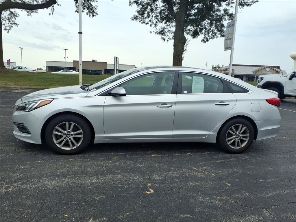 Used 2015 Hyundai Sonata SE FWD image 4
