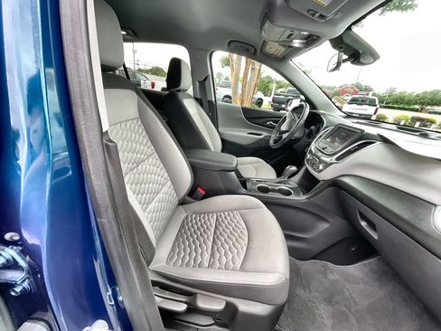 Used 2021 Chevrolet Equinox LT FWD image 27