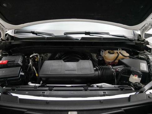 Used 2021 Chevrolet Suburban LT image 13