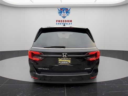 Used 2023 Honda Odyssey Sport image 5