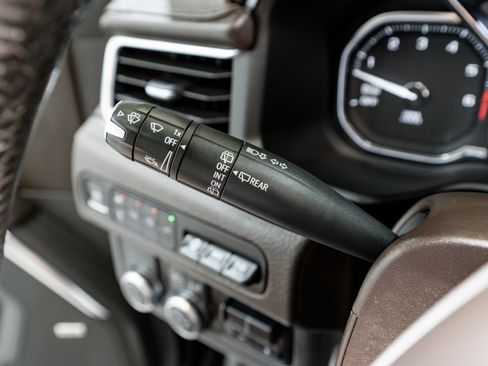 Used 2021 GMC Yukon Denali w/ Denali Ultimate Package image 32