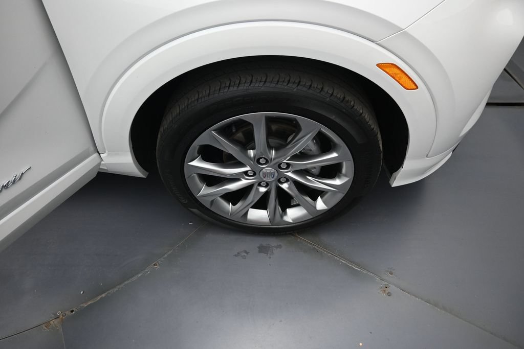 Used 2024 Buick Encore GX Avenir w/ Avenir Technology Package AWD/4WD image 35