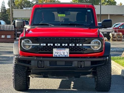 Used 2022 Ford Bronco Wildtrak image 6