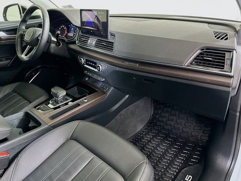 Used 2023 Audi Q5 2.0T Premium w/ Convenience Package image 28