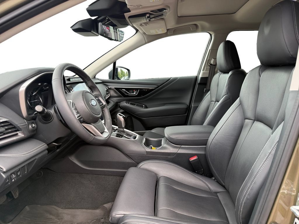 Used 2023 Subaru Outback Touring AWD/4WD image 22