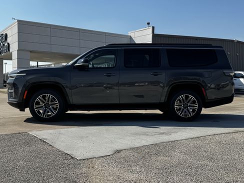 New 2026 Jeep Grand Wagoneer L 4DR 2WD image 7