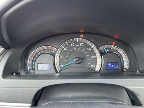 Used 2013 Toyota Camry SE FWD image 17