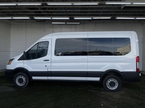 Used 2018 Ford Transit 350 XL image 2