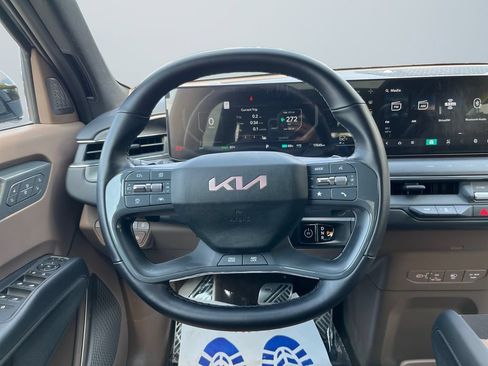 Used 2024 Kia EV9 GT-Line AWD/4WD image 12