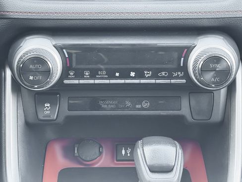 Used 2019 Toyota RAV4 Adventure w/ Advanced Technology Package image 18