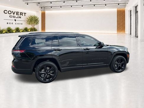 Used 2026 Jeep Grand Cherokee L Limited w/ Limited Altitude Package AWD/4WD image 23