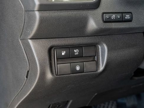 Used 2025 Nissan Leaf S FWD image 12